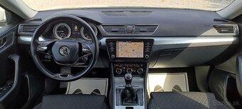 Škoda Superb Combi 2.0 TDI SCR Style Možný Leasing - 6