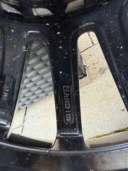 Mercedes R20 - 6