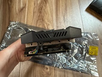 ASUS ROG STRIX GAMING GTX1080 - 6