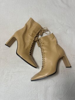 Nízke kožené béžové čižmičky zn.ZARA - 6