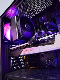 Intel I7 6700K/ RX 5700XT/ 32GB DDR4/ NVME+HDD/ 650W GOLD - 6