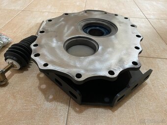 ADAPTÉR PŘEVODOVKY BMW GS6X53DZ PRO ROZVODOVKU NISSAN PATROL - 6