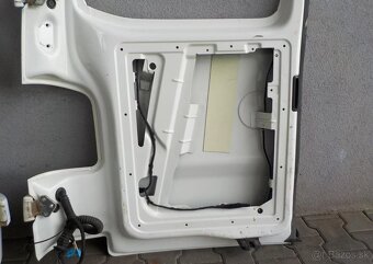 Zadné dvere krídlové  VW T5 - 6