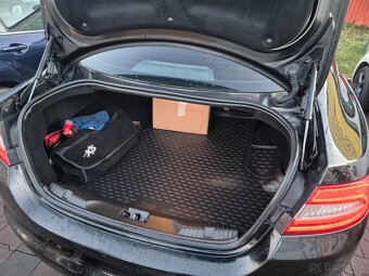 Predam-vymenim Jaguar xf - 6