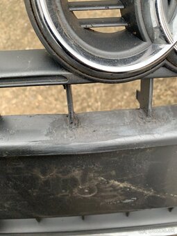 Maska 5 07-11 8T0 mrizka do nárazníku znak - 6