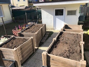 Vyvýšený záhon - 6
