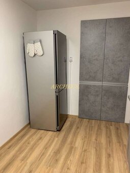 NA PREDAJ - ZREKONŠTRUOVANÝ 2 IZBOVÝ BYT, 58 M2 HUMENNÉ - 6