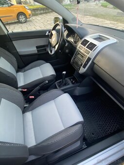 Volkswagen Polo CROSS 1.6 16V - 6