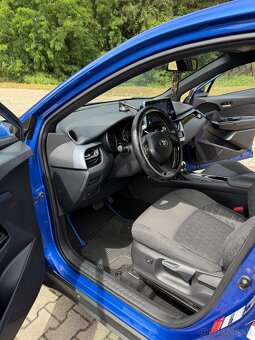Toyota CHR 1.8 Hybrid 2021 rok - 6