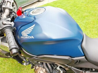 Honda CB650R - 6