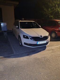 Skoda octavia 2.0tdi Full výbava - 6