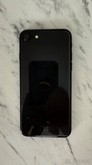 Predám Apple iPhone SE 2020 64GB cierny TOP stav - 6