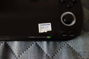 TRIMUI Smart Pro S + 256 GB microSD Samsung - parádne PSPčko - 6