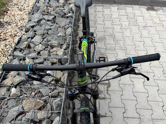 Predám horsky bicykel Genesis Impact 3.0 kolesá 29 - 6