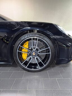 Porsche 911 Turbo S - 6