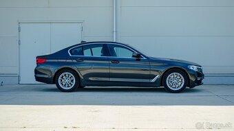 BMW Rad 5 525d A/T - 6