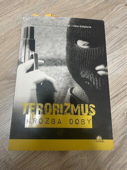 Predám knihy vo veľmi dobrom stave - 6