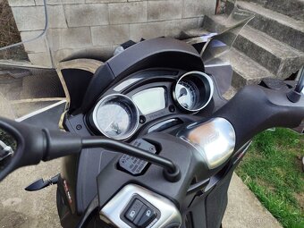 Predám Piaggio MP3 300 HPE sport, ročník 2022 - 6