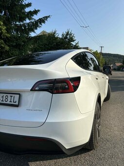 Tesla Model Y SUV 378kw Long Range, dual motor 4x4, 2022/08 - 6