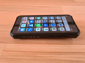 Predám  odolný telefón 5,45″ 4G Lte 10600 mAh batéria - - 6