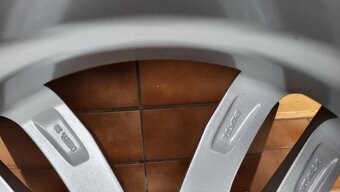 Alu R17 5x114,3 orig. MITSUBISHI ASX + zimné 215/65R17 - 6