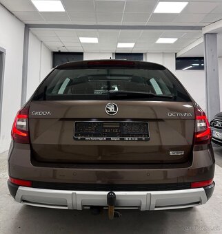 Skoda Octavia Scout 2.0TDI 110Kw 4x4 Webasto/Canton/Panorama - 6