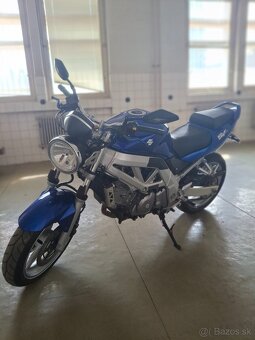 Suzuki SV 650 N - 6