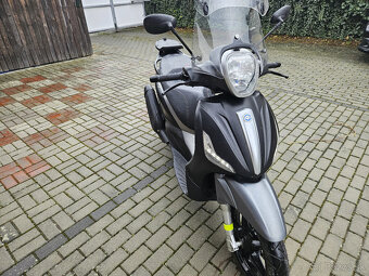 Piaggio Beverly 350 Sport Touring, 22kW, r.v. 2017 - 6