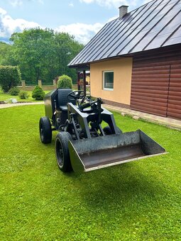 Traktor čelný nakladač - 6