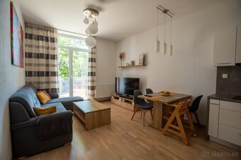 3 izbový byt s balkónom, námestie Iglovia,  Spišská Nová Ves - 6
