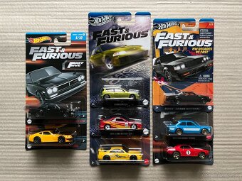 Hot Wheels - 6
