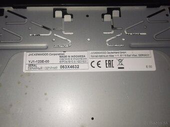 Plne funkčné autorádio JVC - 6