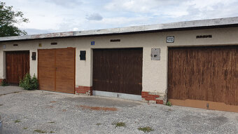 Garáž z reklamnou plochou v centre mesta Zvolen - 6