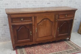 Starožitný nabytok - 6