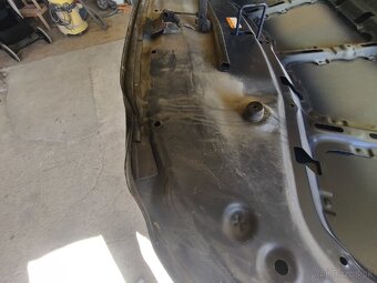 Kapota na Hyundai Tucson - 6