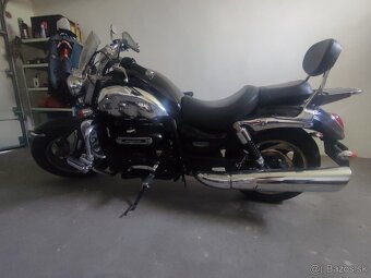 TRIUMPH ROCKET III - 6