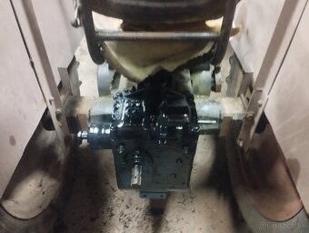 Predám Zetor 25 - 6