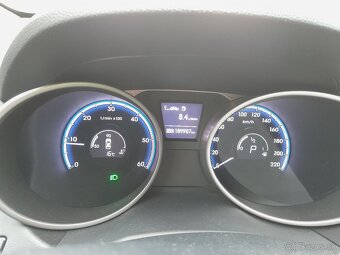 Hyundai ix35 2.0 137kw 4×4 automat - 6