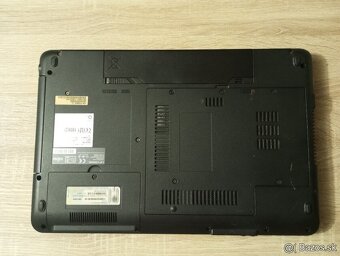 15,6" notebook Fujitsu Lifebook AH530 / 4GB/128GB TOP stav - 6