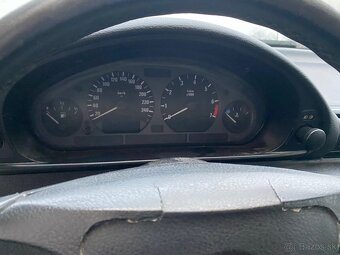 BMW E36 compact 1.8is - 6