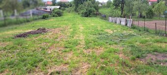 NA PREDAJ STARŠÍ RD SO ZÁHRADOU 1376 M2, Biskupice - 6