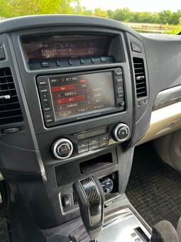 Mitsubishi pajero 4 wagon 125kw - 6
