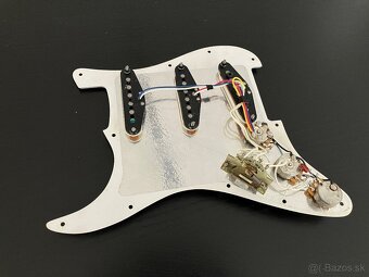 Kompletný pickguard Fender American Standard - 6