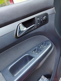 VW Touran 2.0 TDI 103kw - 6