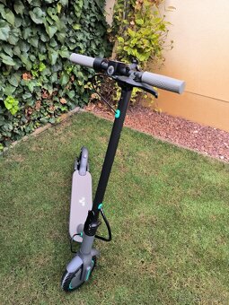 Elektricka kolobezka 30 km/h 2025 ZARUKA 0 Km - 6