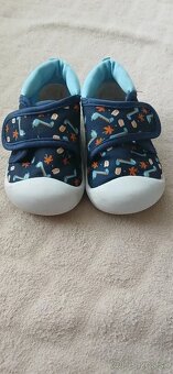 Nové botasky skechers a plátenky v.21 - 6