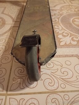 Predám freestyle kolobežku Oxelo - 6