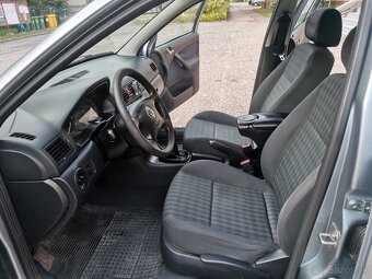 Škoda Octavia U1 1.6 75 kW - 6