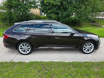 Skoda Superb Combi 2.0TDI DSG - 6