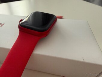 predám Apple Watch 8 45mm Product Red - 6